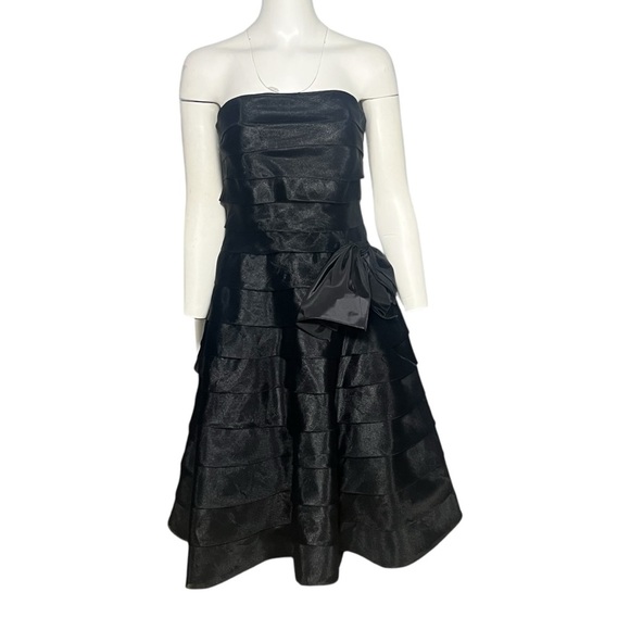 Victor Costa Vintage 80s Strapless Tiered Gown with Bow Size 8 Union Made in USA - Picture 11 of 11